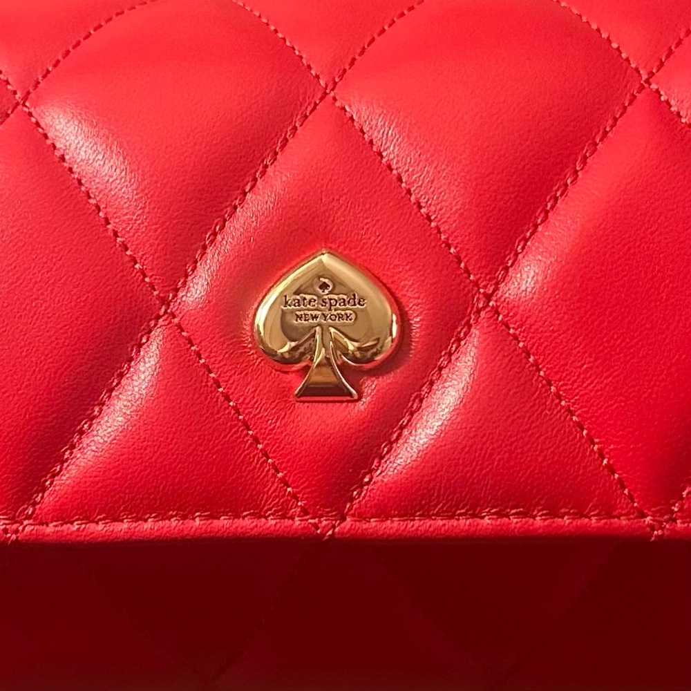 ♥️ EUC kate spade Heart Barrel Quilted Crossbody ♥️ - Picture 6 of 9